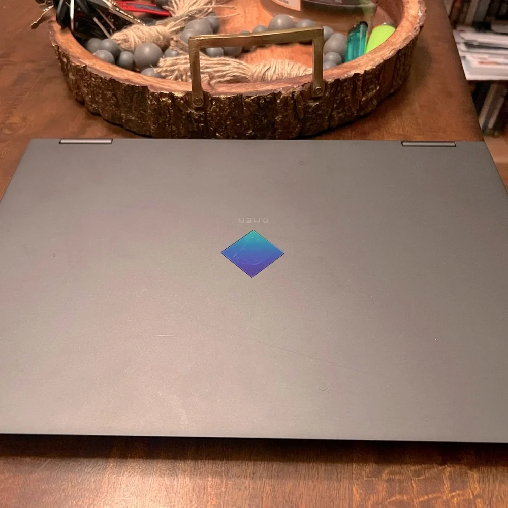 HP OMEN - 16.1